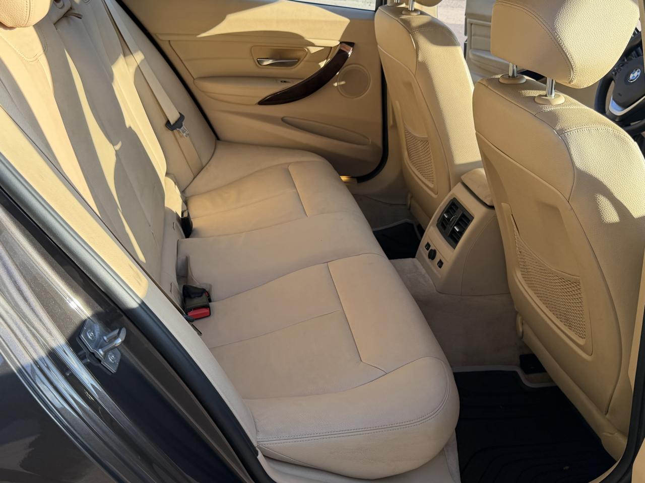 BMW 3-Series 328i xDrive Sedan 2013