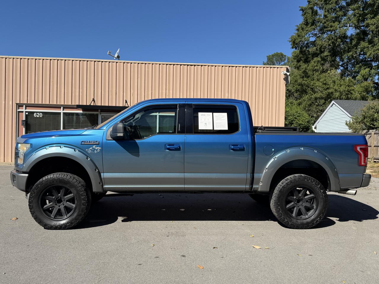 Ford F-150 XLT SuperCrew 5.5-ft. Bed 4WD 2015