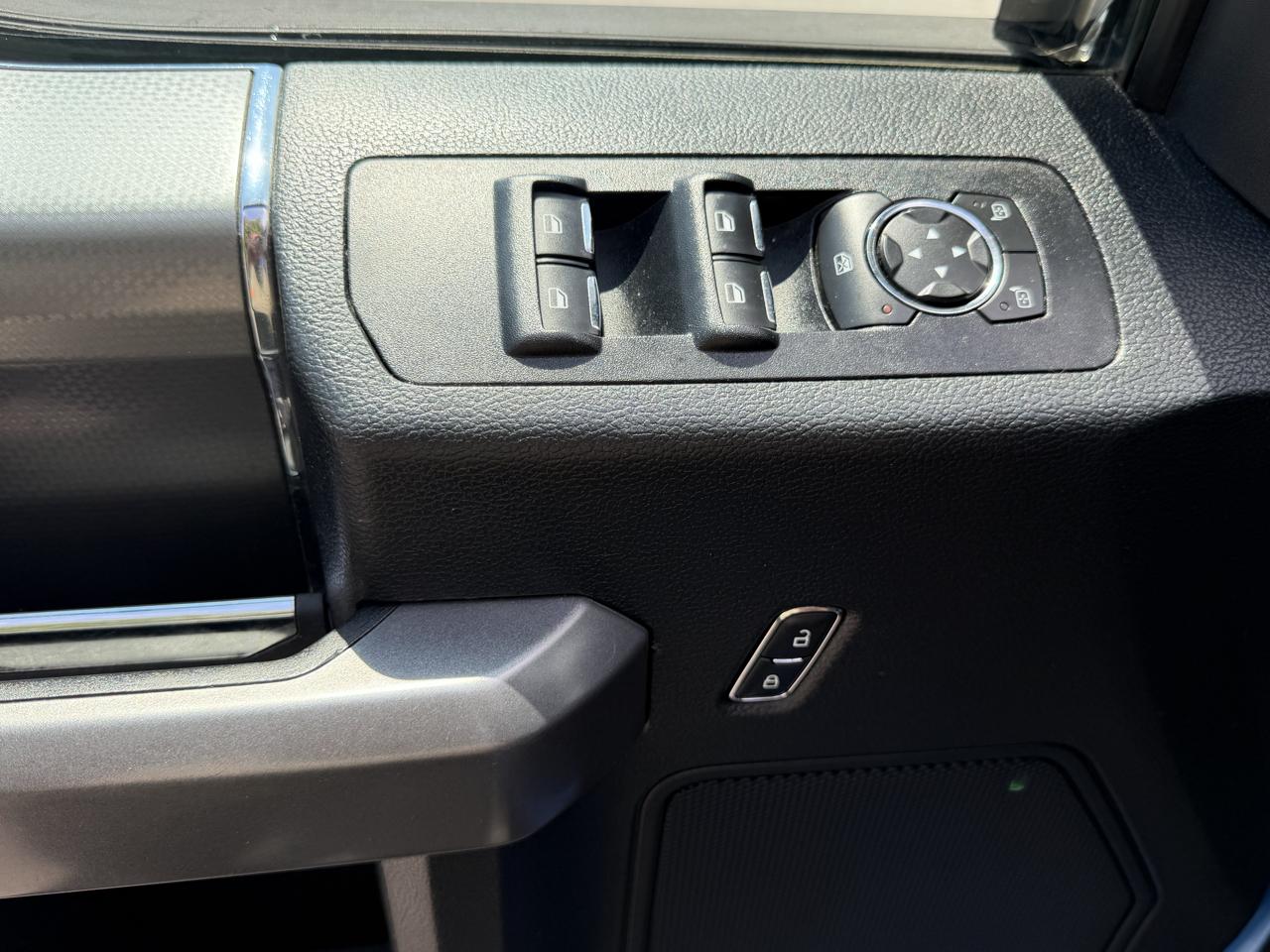 Ford F-150 XLT SuperCrew 5.5-ft. Bed 4WD 2015