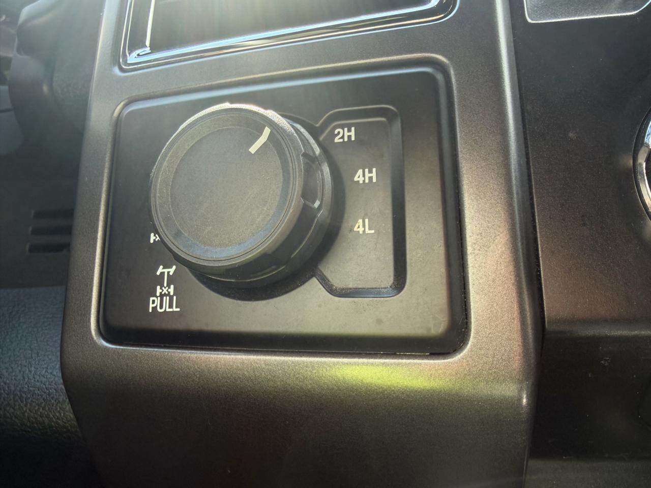 Ford F-150 XLT SuperCrew 5.5-ft. Bed 4WD 2015
