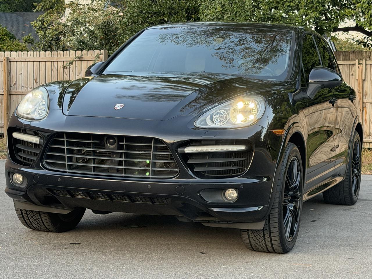 Porsche Cayenne Turbo 2012