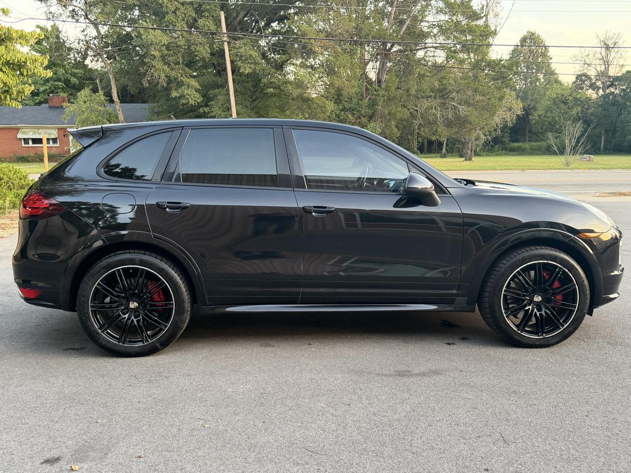 Porsche Cayenne Turbo 2012