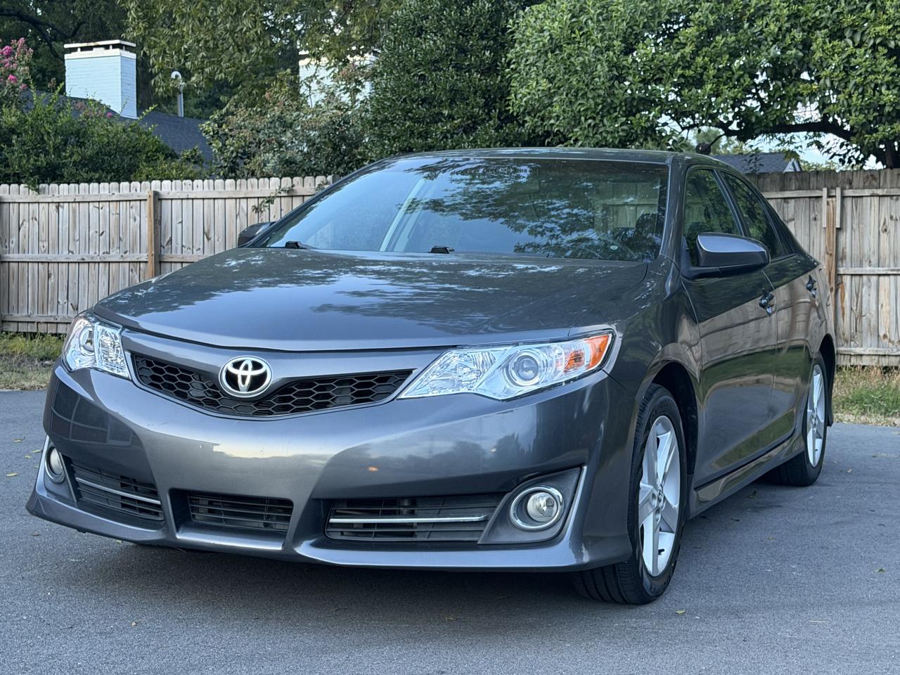 Toyota Camry SE 2013