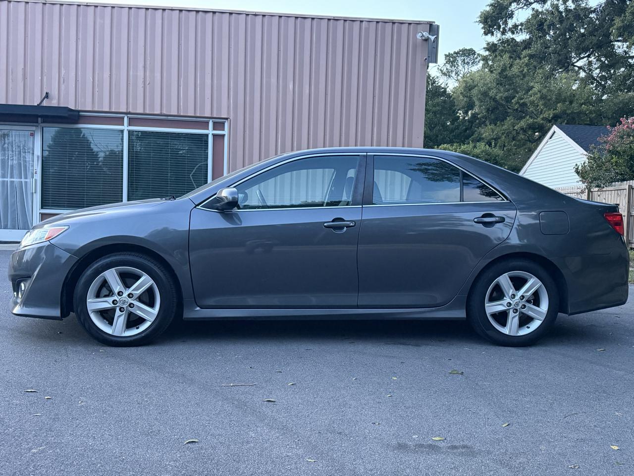 Toyota Camry SE 2013