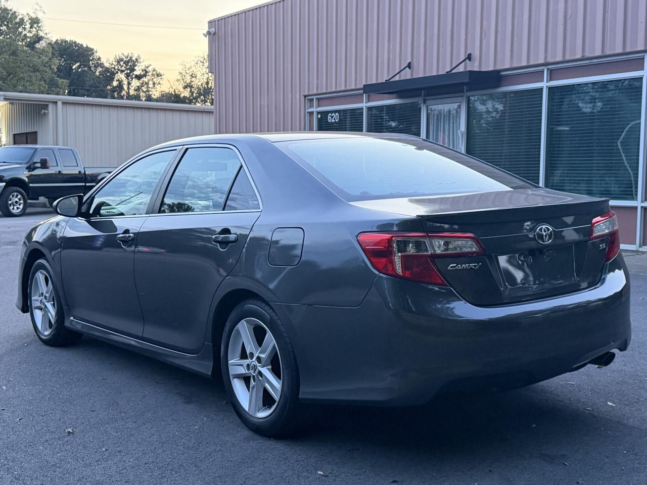 Toyota Camry SE 2013