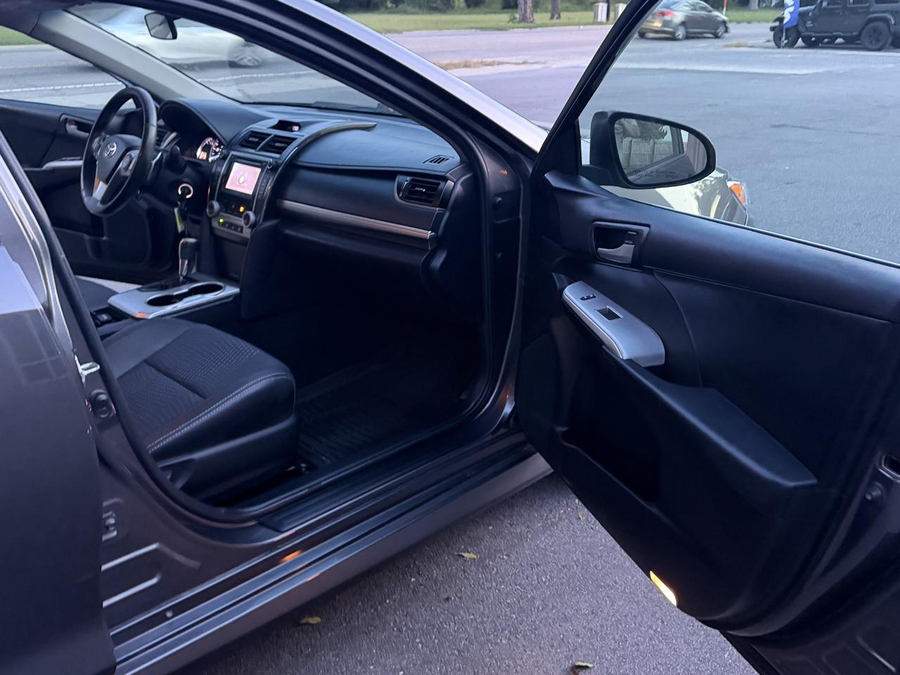 Toyota Camry SE 2013