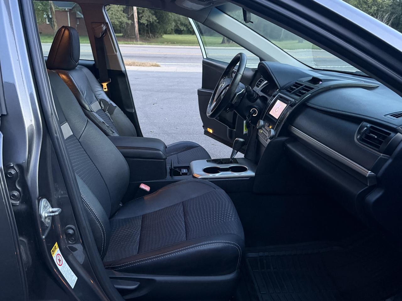 Toyota Camry SE 2013