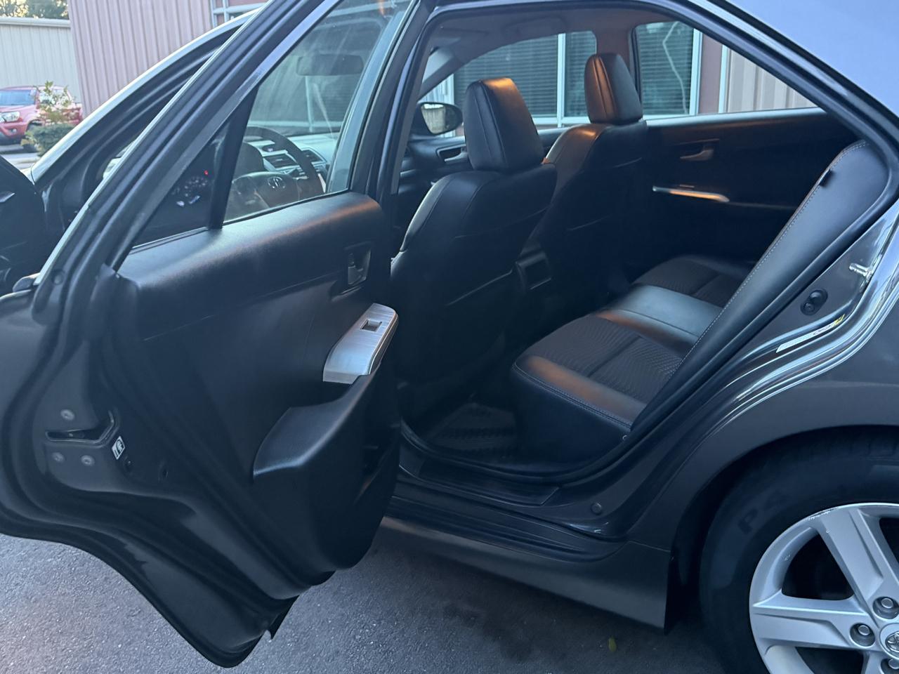 Toyota Camry SE 2013