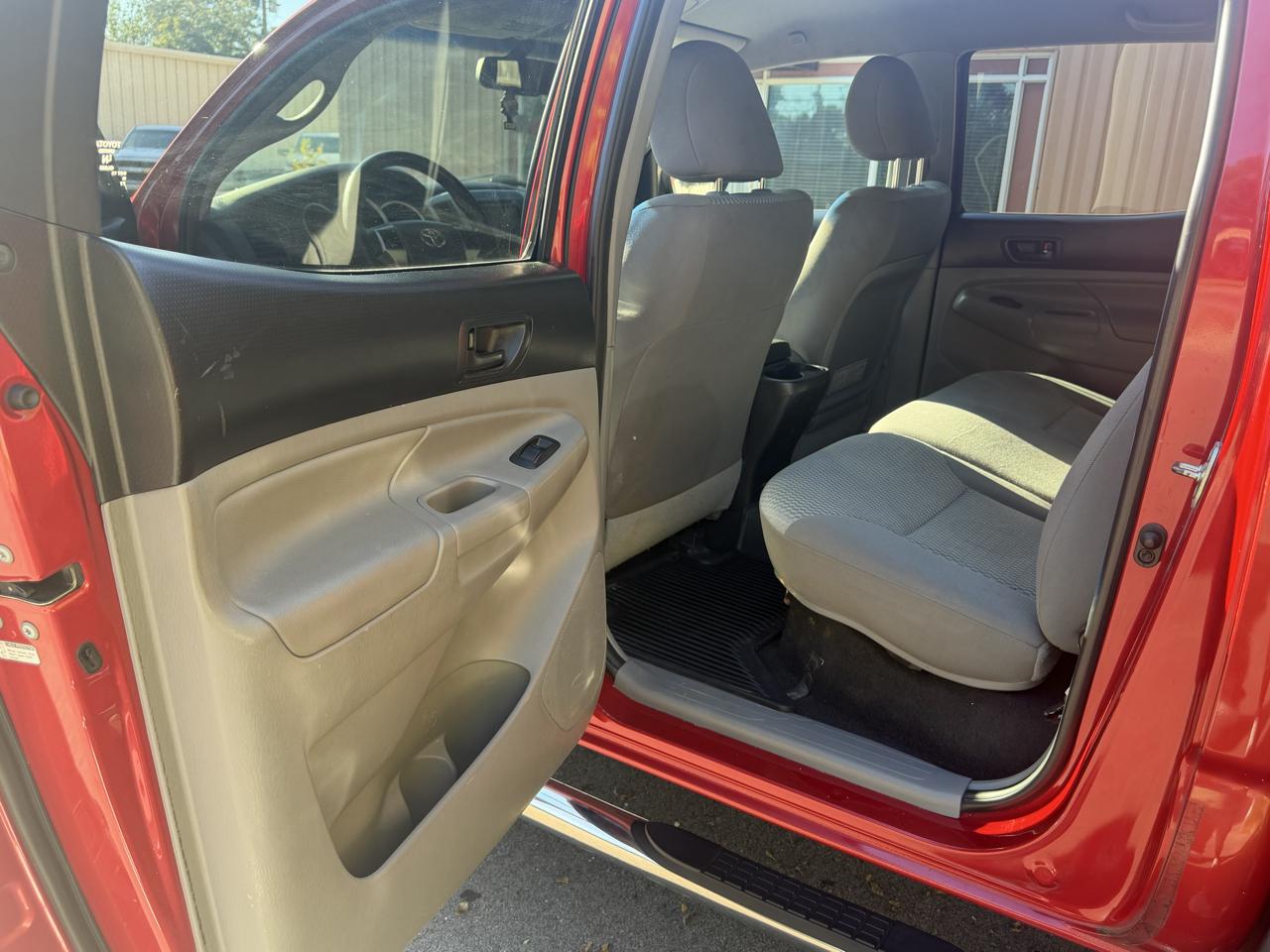 Toyota Tacoma PreRunner Double Cab V6 Auto 2WD 2013