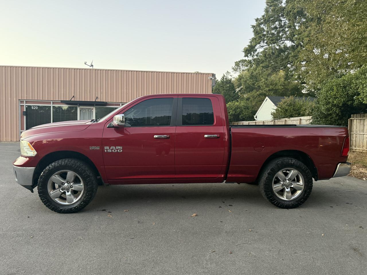 RAM 1500 SLT Quad Cab 2WD 2014