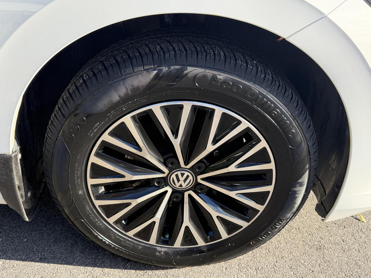 Volkswagen Jetta 1.4T SEL 8A 2019
