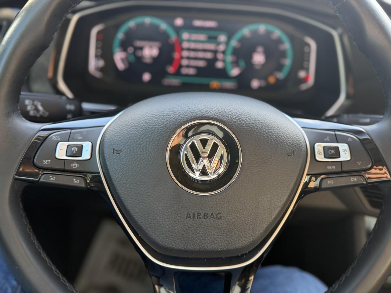 Volkswagen Jetta 1.4T SEL 8A 2019