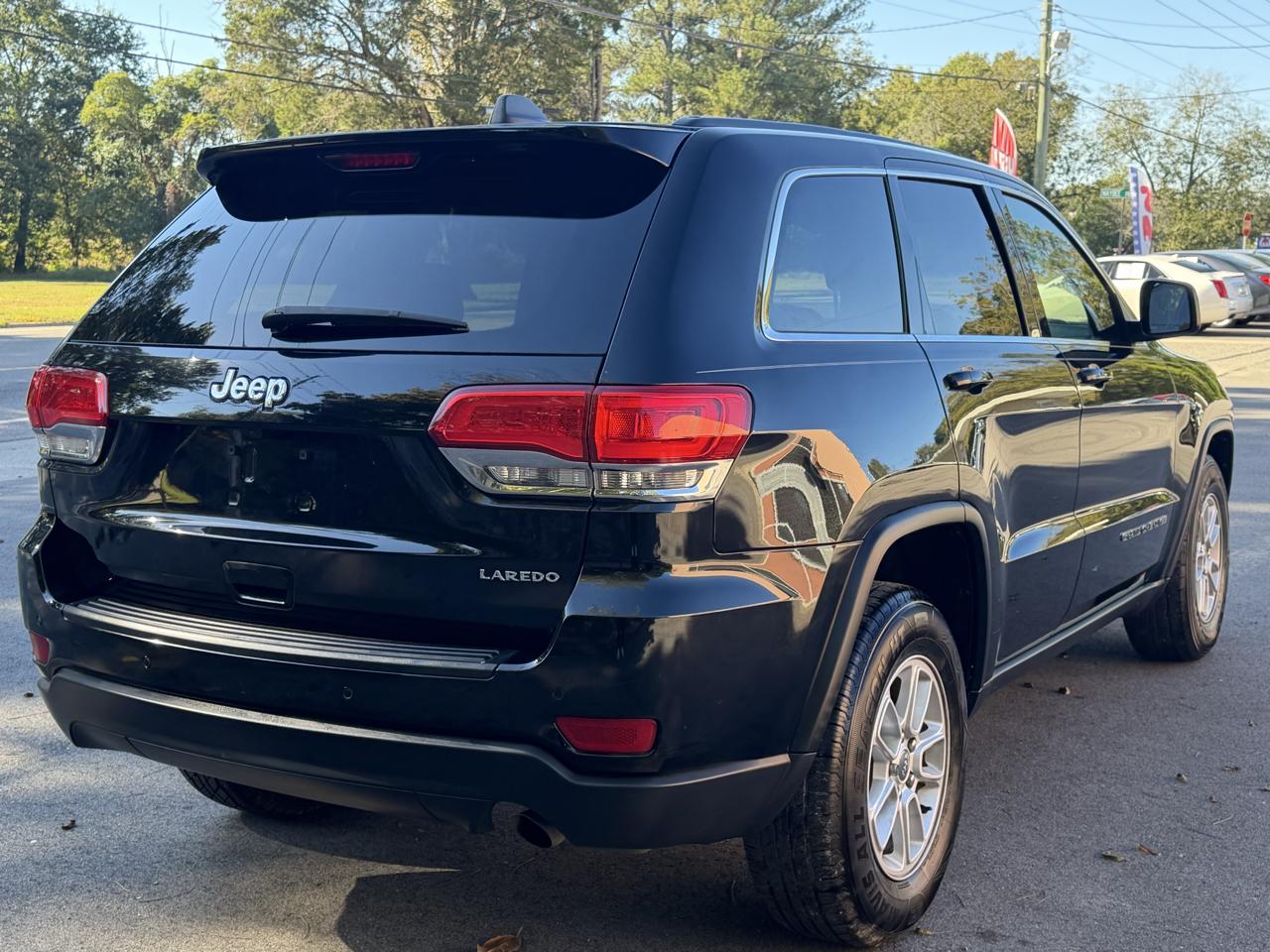 Jeep Grand Cherokee Laredo 2WD 2018