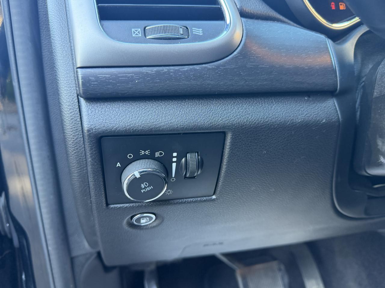 Jeep Grand Cherokee Laredo 2WD 2018