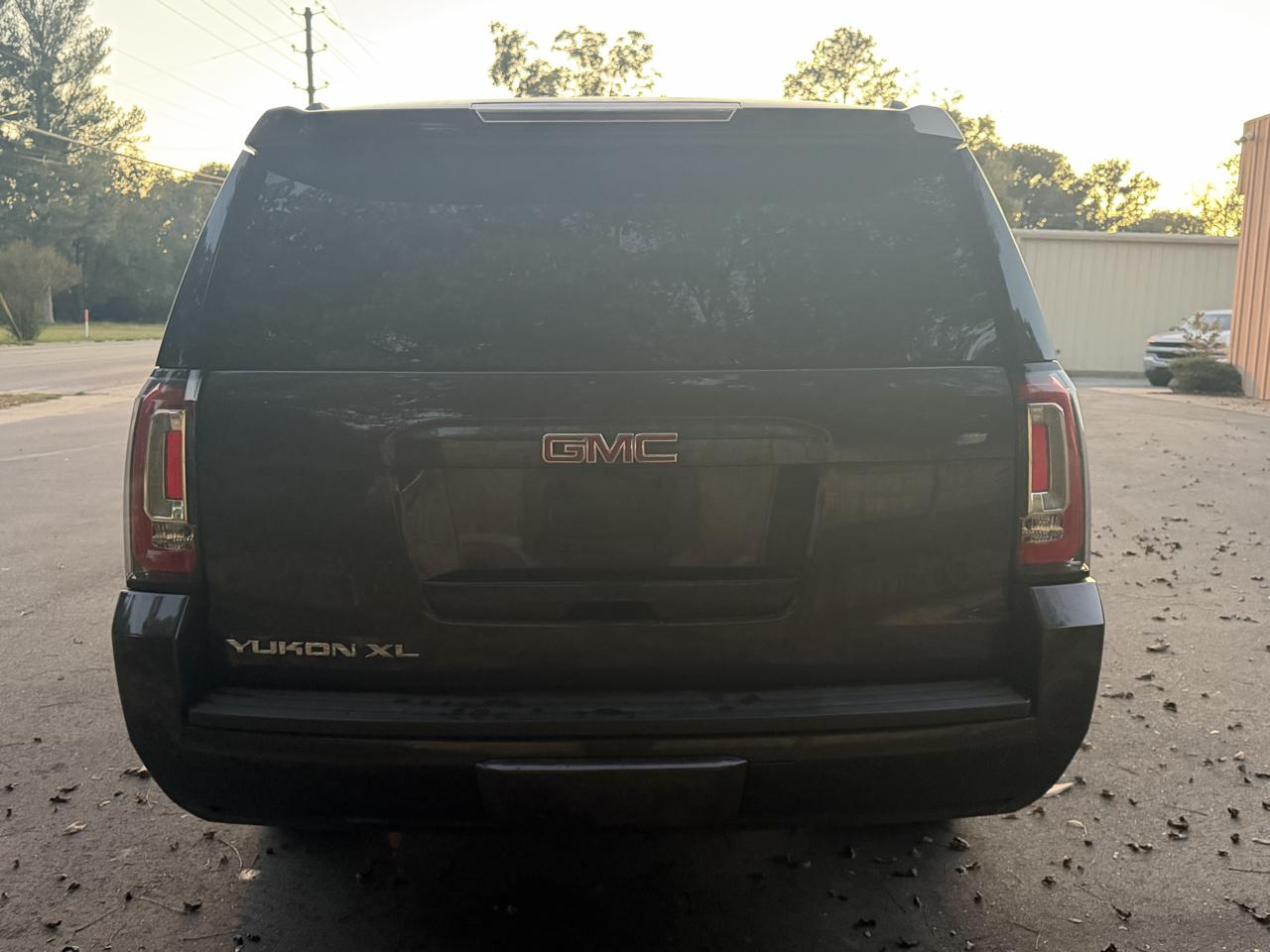 GMC Yukon XL SLT 2WD 2018