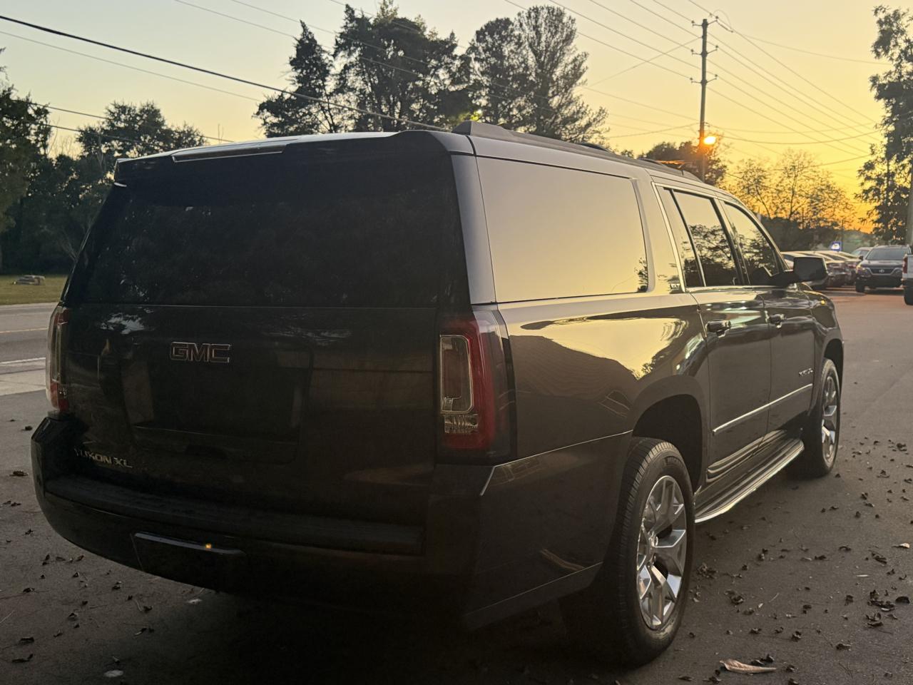 GMC Yukon XL SLT 2WD 2018