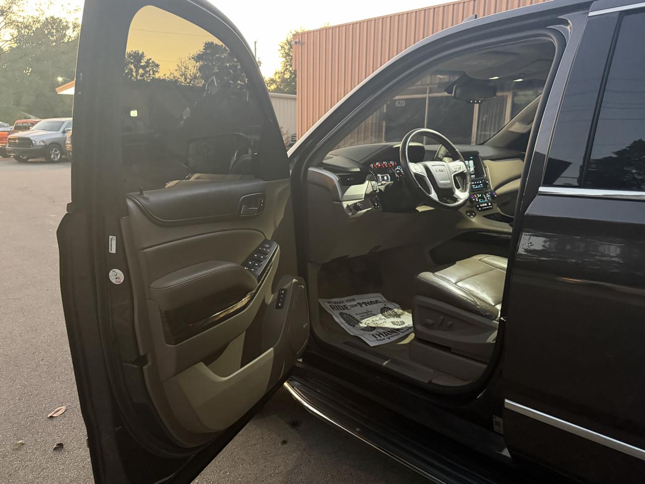 GMC Yukon XL SLT 2WD 2018