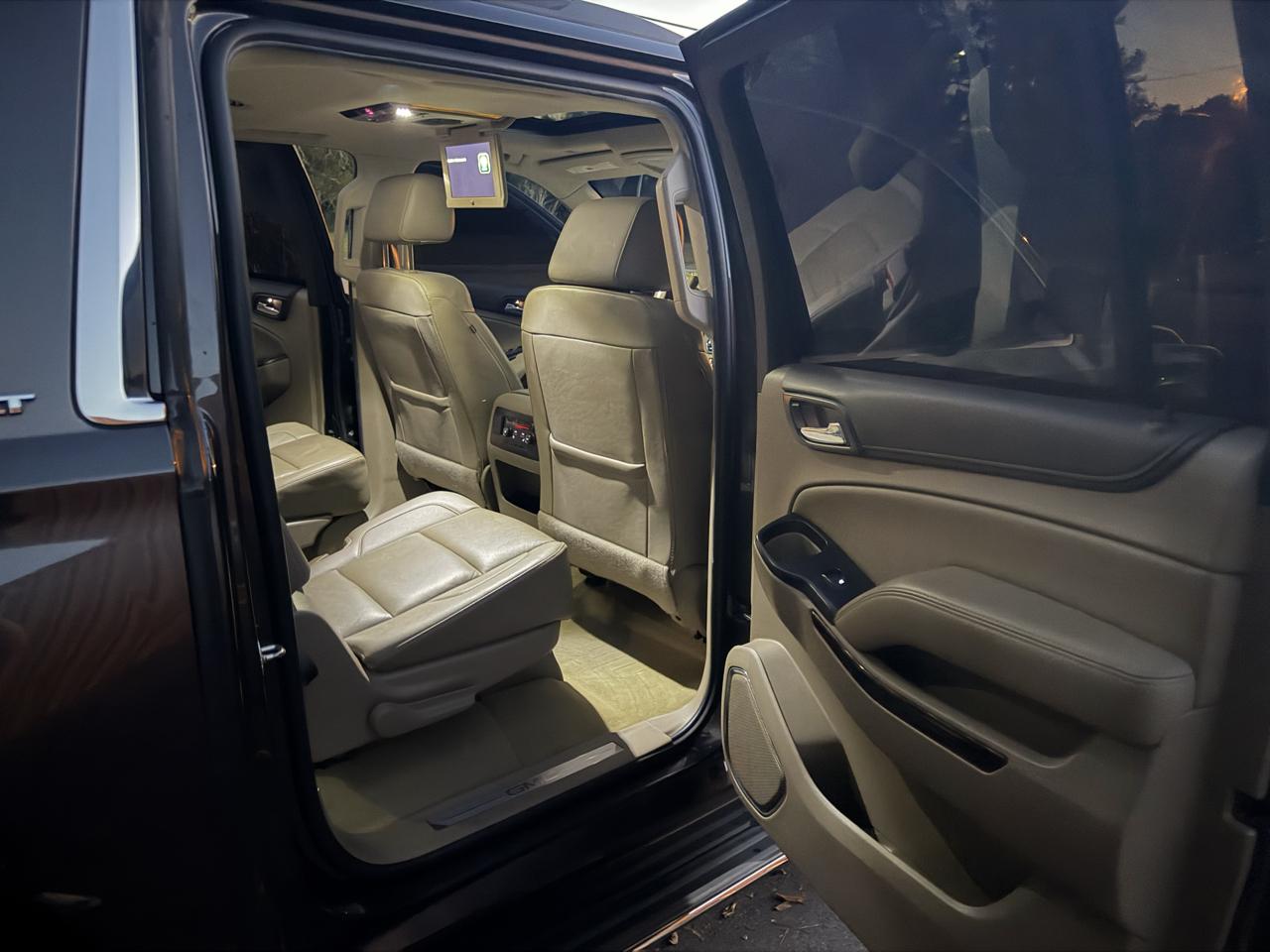 GMC Yukon XL SLT 2WD 2018