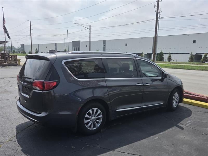 Chrysler Pacifica Touring-L Plus 2018