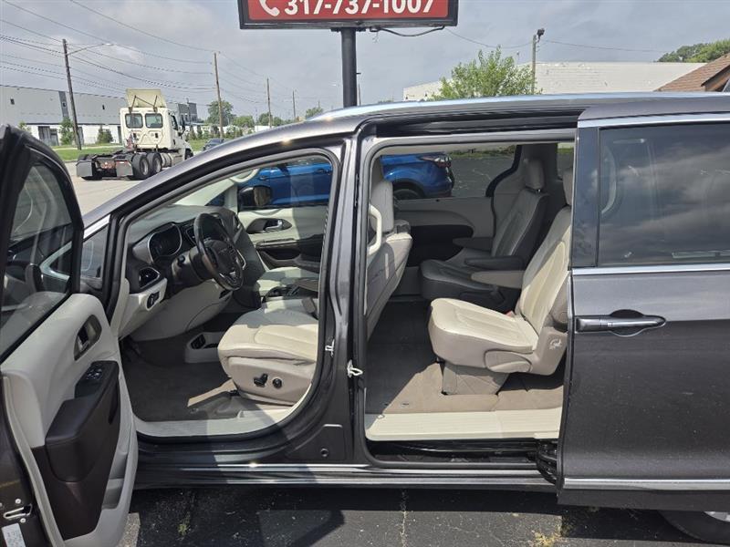 Chrysler Pacifica Touring-L Plus 2018