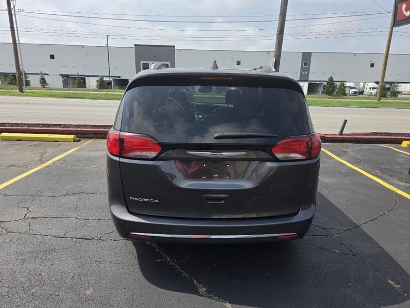 Chrysler Pacifica Touring-L Plus 2018