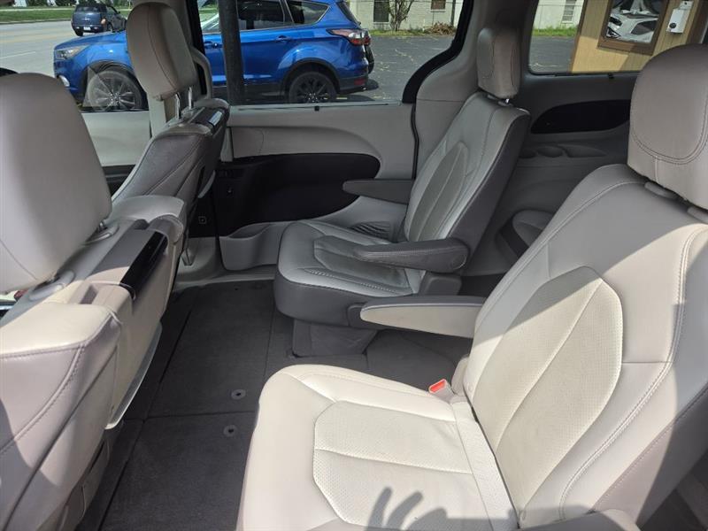 Chrysler Pacifica Touring-L Plus 2018