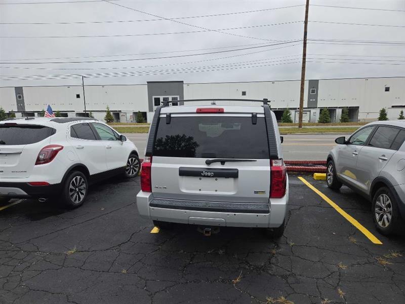 Jeep Commander Sport 4WD 2008