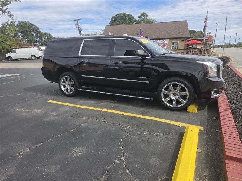 2016 GMC Yukon XL Denali - Photo 6