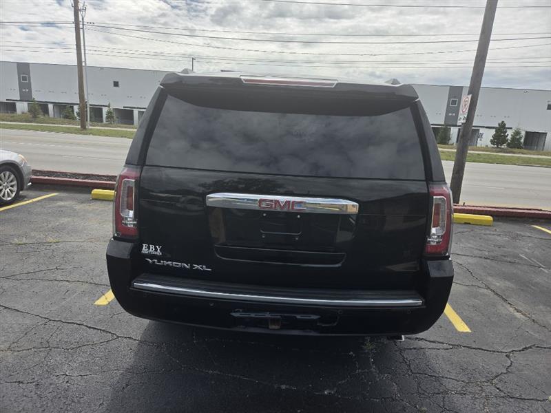 2016 GMC Yukon XL Denali - Photo 7