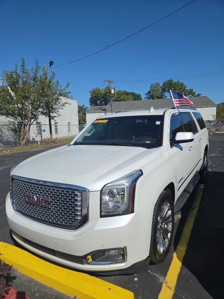 GMC Yukon XL Denali 4WD 2016