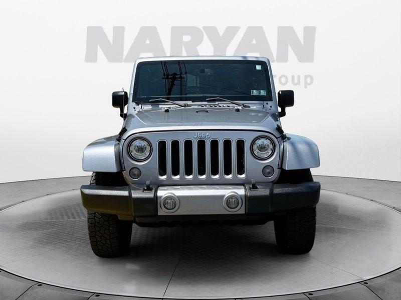 Jeep Wrangler photo 3