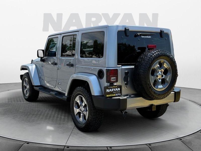 Jeep Wrangler photo 5