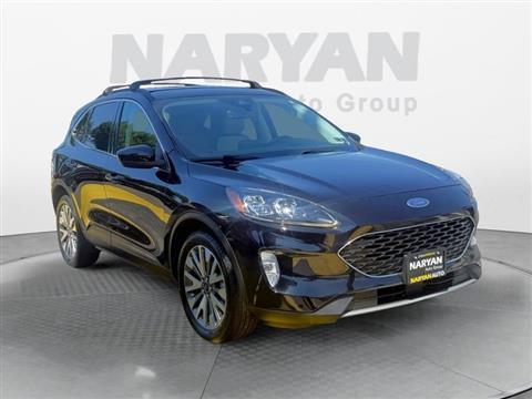 2022 Ford Escape Titanium Hybrid AWD