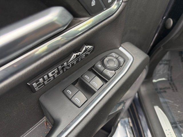 Chevrolet Silverado photo 9
