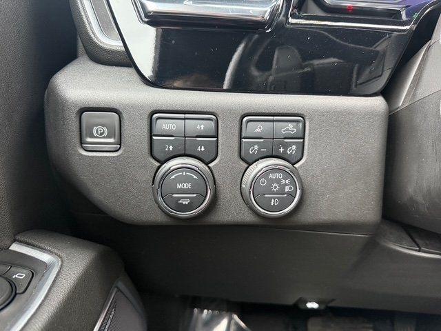 Chevrolet Silverado photo 12