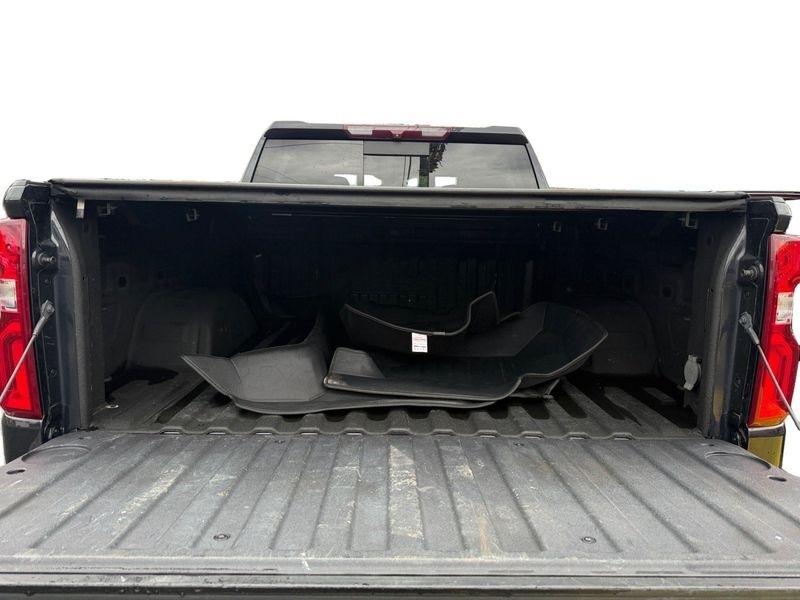 Chevrolet Silverado photo 28