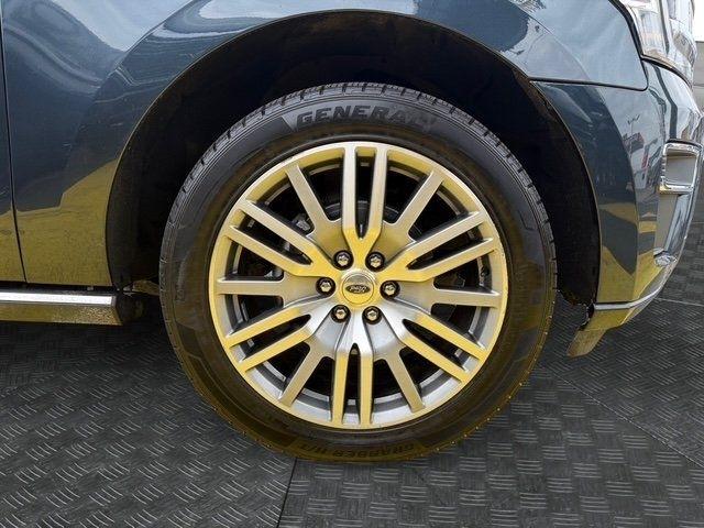 Ford Expedition MAX photo 8