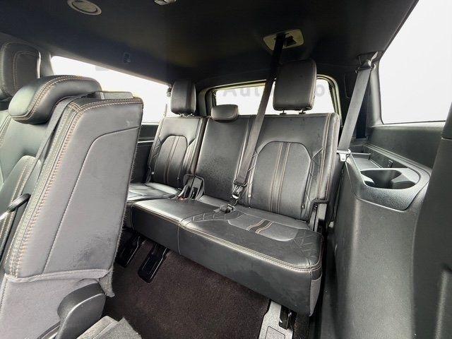 Ford Expedition MAX photo 23