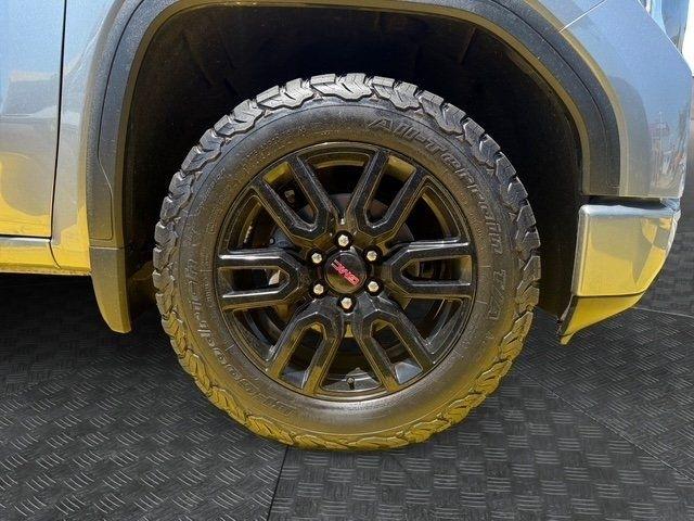 GMC Sierra photo 8