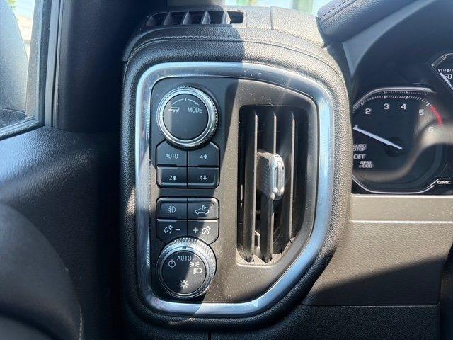 GMC Sierra photo 10