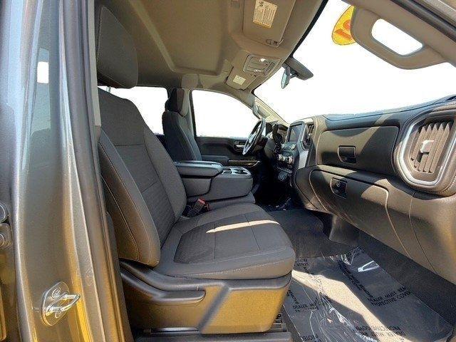GMC Sierra photo 12