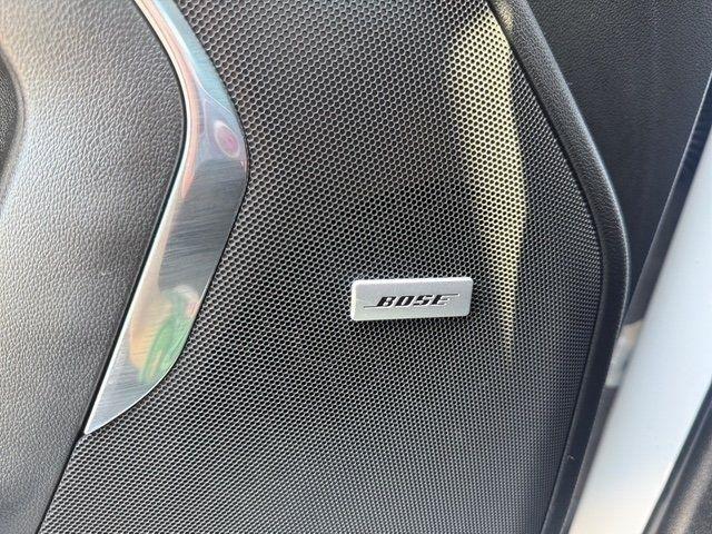 Chevrolet Suburban photo 11