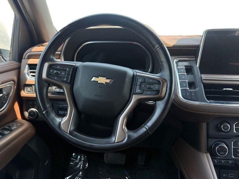 Chevrolet Suburban photo 15