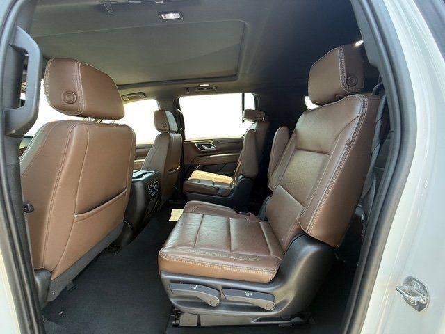 Chevrolet Suburban photo 22