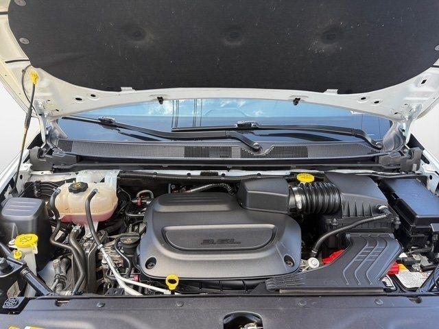 Chrysler Pacifica photo 27