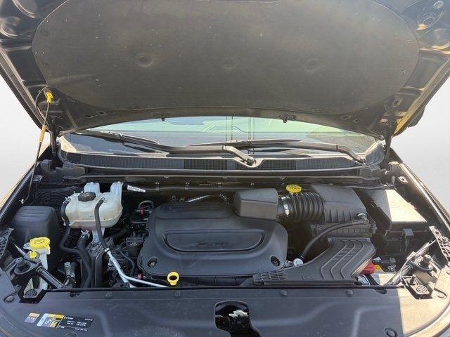 Chrysler Pacifica photo 26