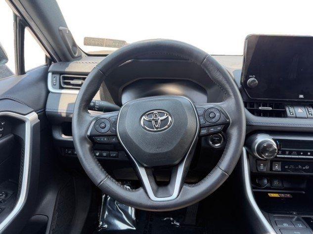 Toyota RAV4 photo 14