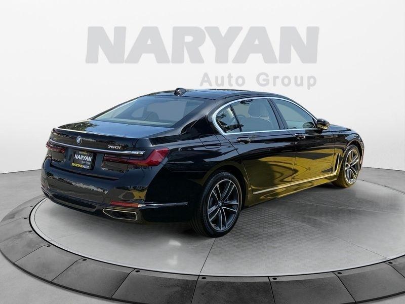BMW 750Li photo 7