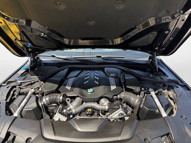 BMW 750Li photo 27