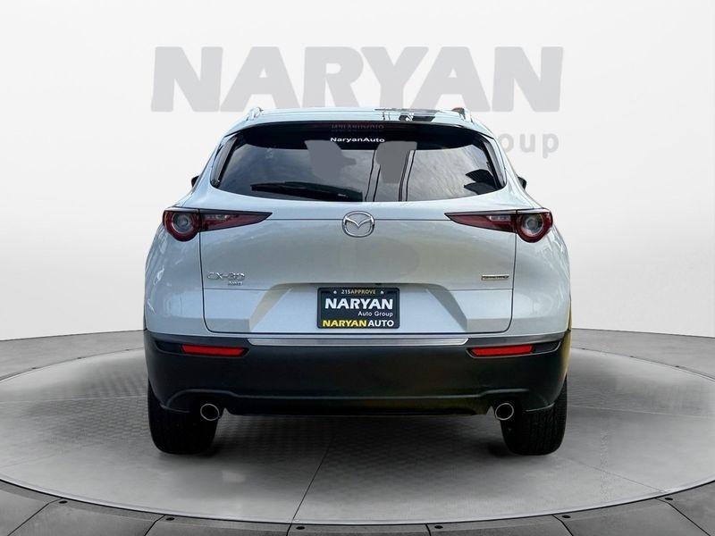 Mazda CX-30 photo 6